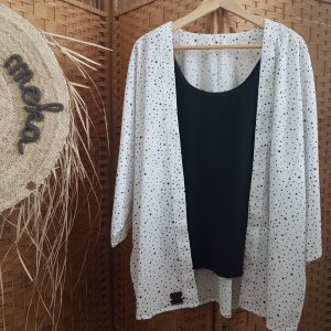 Collection – KIMONOS – ETOILES NOIRES –